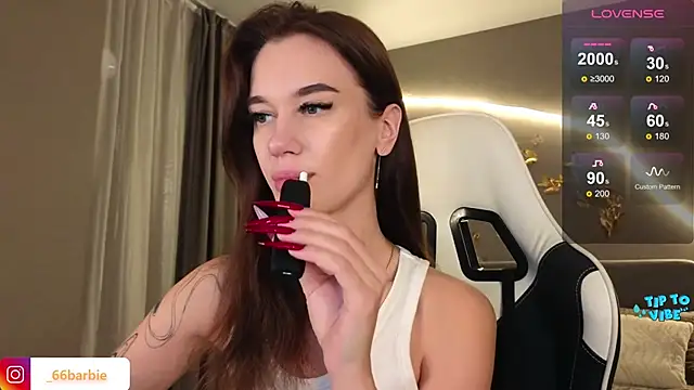 Snapshot of BBabyShark chatting on 2, 10, 2025 BBabyShark online show from 2, 10, 2025