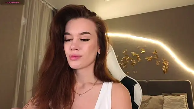 Snapshot of BBabyShark chatting on 13, 10, 2025 BBabyShark online show from 13, 10, 2025