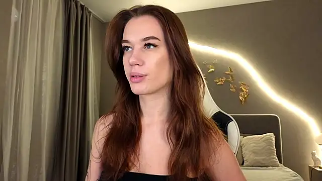 Snapshot of BBabyShark chatting on 28, 10, 2025 BBabyShark online show from 28, 10, 2025