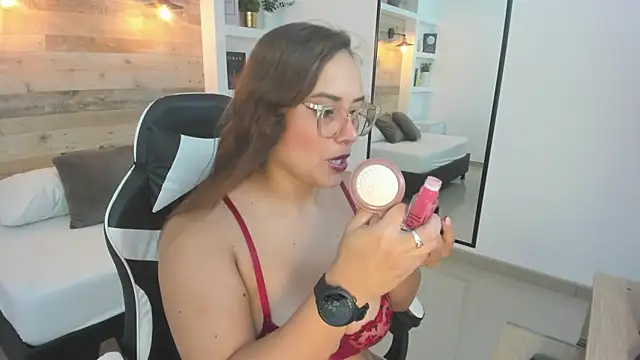 zoe danae  online show from 18, 2, 2026