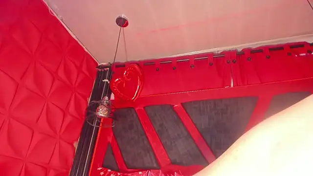 Taylor-hardcore online show from 19, 12, 2025