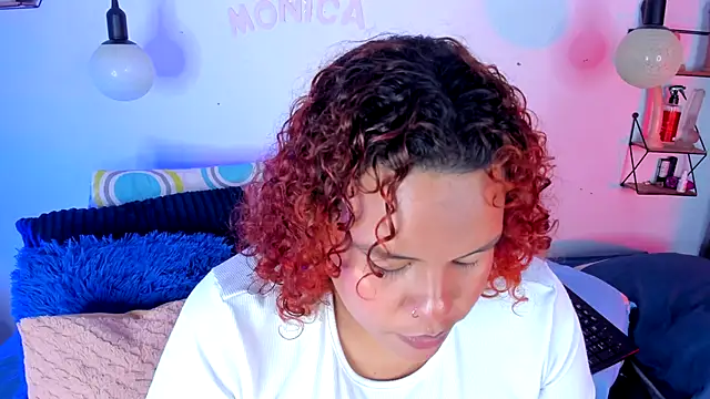 monicabbw  online show from 14, 11, 2025