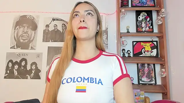 Snapshot of Meowlody chatting on 17, 10, 2025 Meowlody online show from 17, 10, 2025