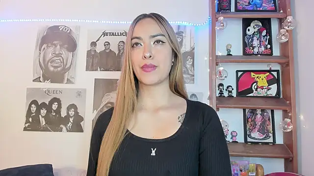 Snapshot of Meowlody chatting on 10, 11, 2025 Meowlody online show from 10, 11, 2025