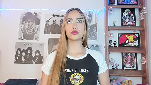 Snapshot of Meowlody chatting on 20, 11, 2025 Meowlody online show from 20, 11, 2025