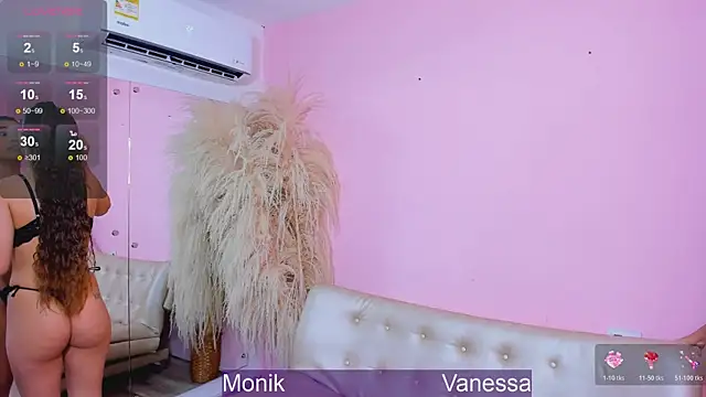 Wetnaughtygirls online show from 14, 1, 2026