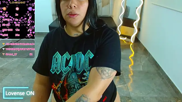 martinna tay online show from 9, 2, 2025