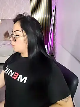 martinna tay online show from 11, 3, 2026