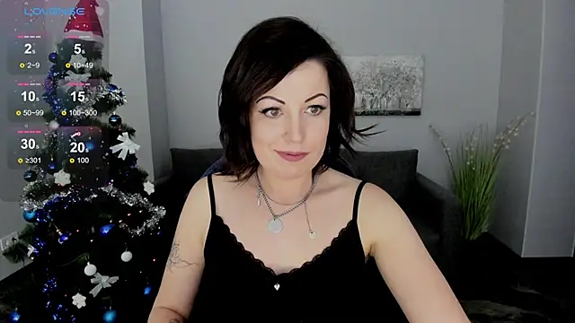 Emily Midlton online show from 28, 12, 2024