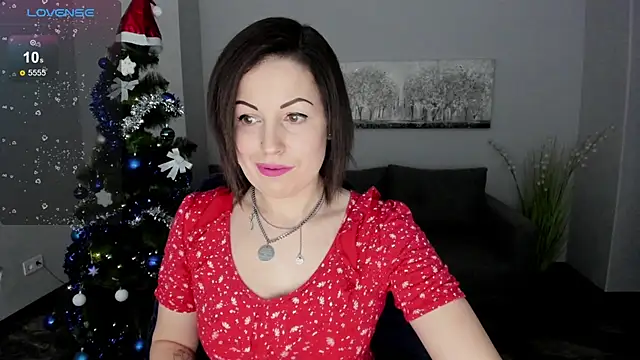 Emily Midlton online show from 30, 12, 2024