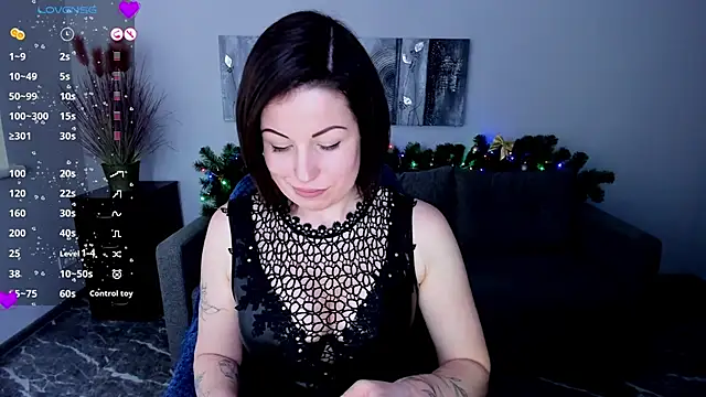 Emily Midlton online show from 7, 1, 2025