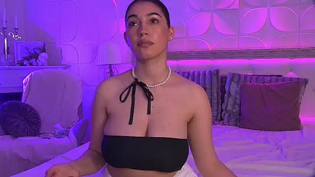 Amy Sin online show from 3, 2, 2025