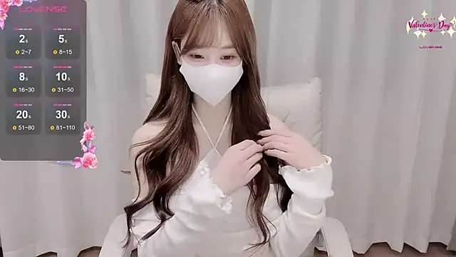 Yuuuuuly online show from 1, 12, 2025