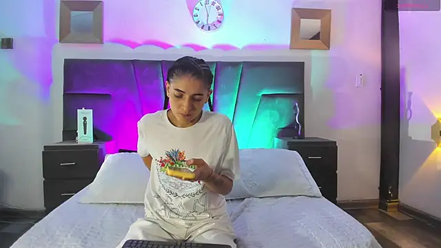 AndreaAndKarina online show from 14, 12, 2024