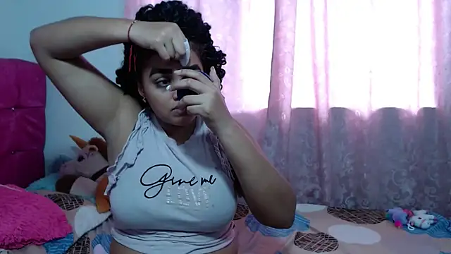 Snapshot of kiara_milf_ chatting on 17, 10, 2025 kiara milf online show from 17, 10, 2025