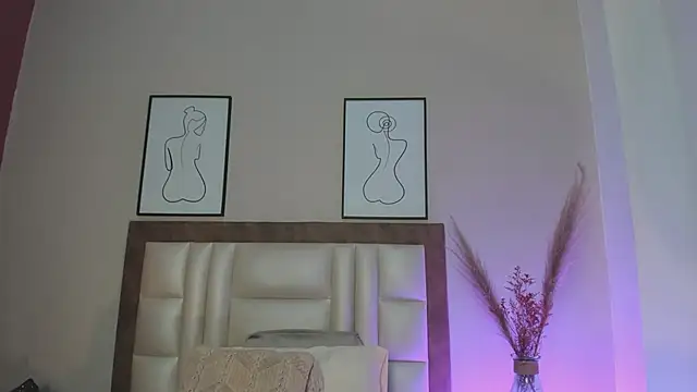 AlissaNix online show from 15, 10, 2025