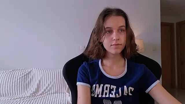 Snapshot of VanessaBayer2 chatting on 4, 12, 2024 VanessaBayer2 online show from 4, 12, 2024