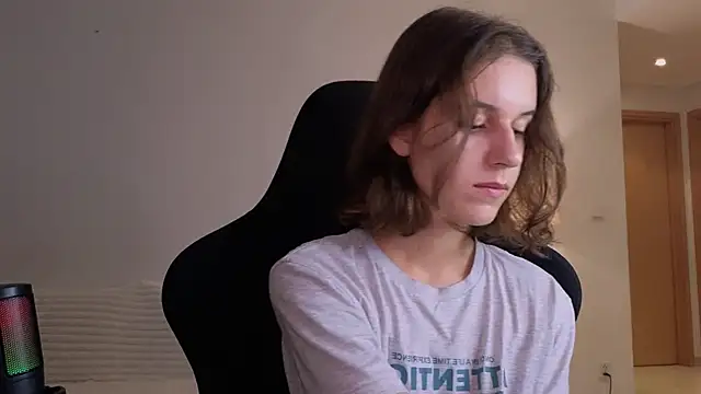 Snapshot of VanessaBayer2 chatting on 6, 12, 2024 VanessaBayer2 online show from 6, 12, 2024