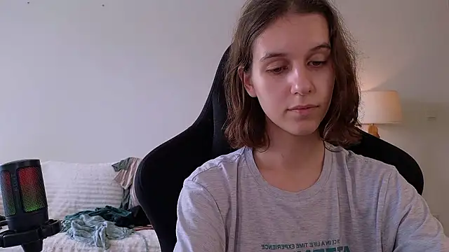 Snapshot of VanessaBayer2 chatting on 7, 12, 2024 VanessaBayer2 online show from 7, 12, 2024