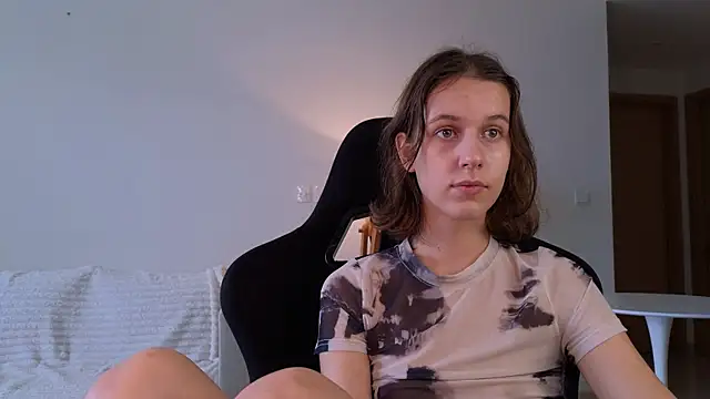 Snapshot of VanessaBayer2 chatting on 19, 12, 2024 VanessaBayer2 online show from 19, 12, 2024