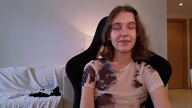 Snapshot of VanessaBayer2 chatting on 28, 12, 2024 VanessaBayer2 online show from 28, 12, 2024