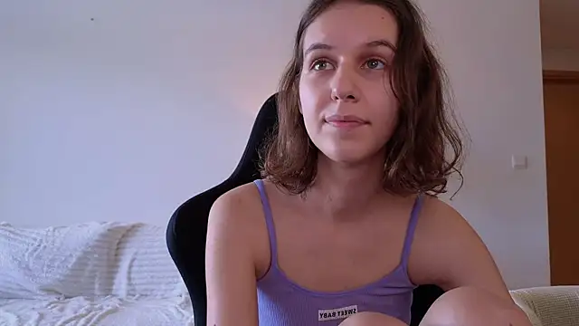 Snapshot of VanessaBayer2 chatting on 5, 1, 2025 VanessaBayer2 online show from 5, 1, 2025