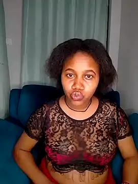 Snapshot of SquirtQueen222 chatting on 21, 12, 2024 SquirtQueen222 online show from 21, 12, 2024