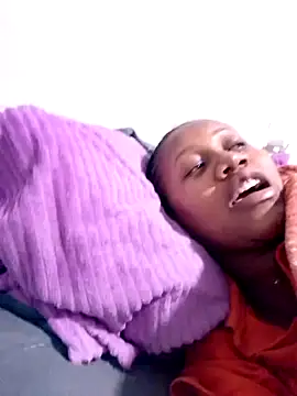 Snapshot of SquirtQueen222 chatting on 18, 1, 2025 SquirtQueen222 online show from 18, 1, 2025