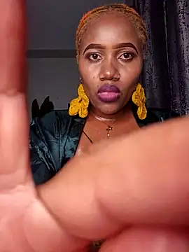 SquirtQueen222 online show from 20, 2, 2026