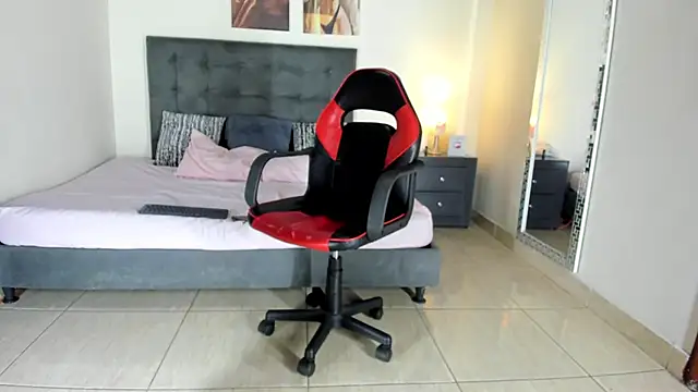 Snapshot of MarilynDavies chatting on 10, 2, 2025 MarilynDavies online show from 10, 2, 2025