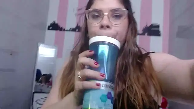 Snapshot of EmmaCoxx chatting on 13, 2, 2025 EmmaCoxx online show from 13, 2, 2025