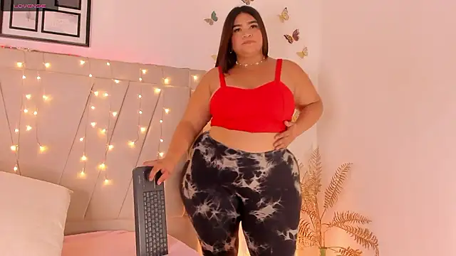 Snapshot of sienna_marie chatting on 3, 12, 2024 sienna marie online show from 3, 12, 2024