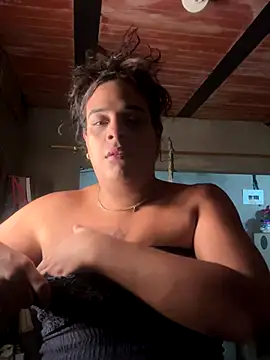 Snapshot of tattys_sexy chatting on 12, 10, 2025 tattys sexy online show from 12, 10, 2025