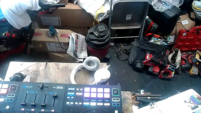 tongueispowerr6d9 online show from 2, 1, 2025