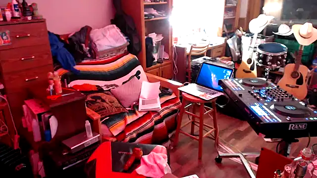 tongueispowerr6d9 online show from 11, 2, 2025