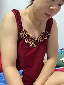 Baby-bigtits online show from 21, 10, 2025