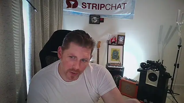 Snapshot of Rock_Pierce chatting on 7, 2, 2026 Rock Pierce online show from 7, 2, 2026