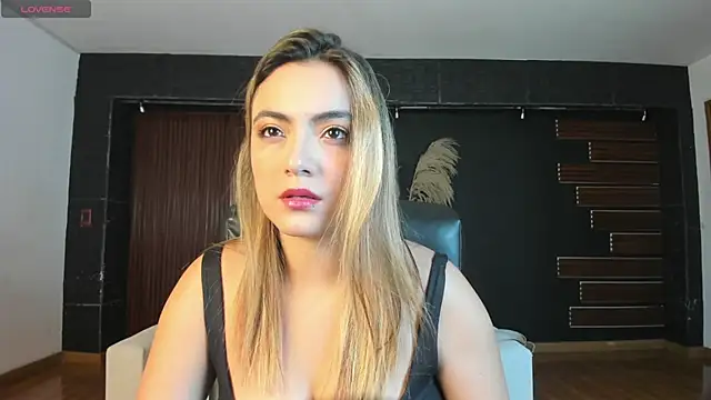 Snapshot of IsabellaaJoness chatting on 5, 2, 2026 IsabellaaJoness online show from 5, 2, 2026