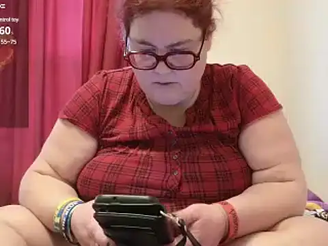 Snapshot of EmberCum chatting on 10, 2, 2025 EmberCum online show from 10, 2, 2025