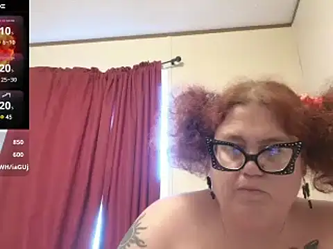 Snapshot of EmberCum chatting on 8, 3, 2025 EmberCum online show from 8, 3, 2025