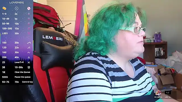 Snapshot of EmberCum chatting on 17, 10, 2025 EmberCum online show from 17, 10, 2025