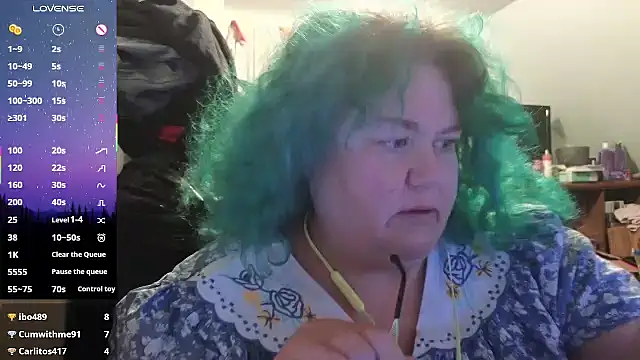 Snapshot of EmberCum chatting on 28, 10, 2025 EmberCum online show from 28, 10, 2025