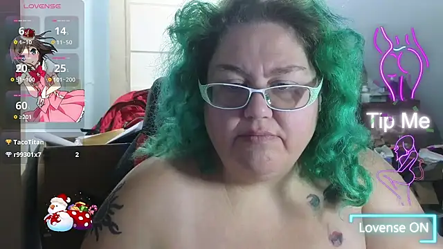 Snapshot of EmberCum chatting on 3, 11, 2025 EmberCum online show from 3, 11, 2025