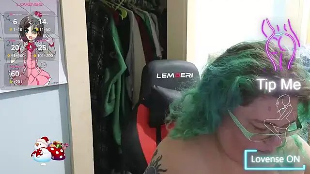 Snapshot of EmberCum chatting on 17, 11, 2025 EmberCum online show from 17, 11, 2025