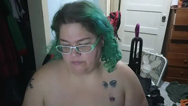 Snapshot of EmberCum chatting on 25, 11, 2025 EmberCum online show from 25, 11, 2025