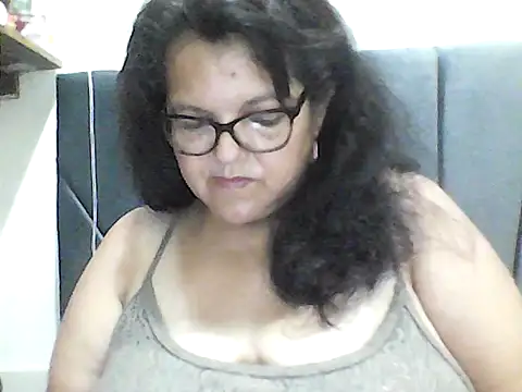 kassandra02 online show from 2, 10, 2025