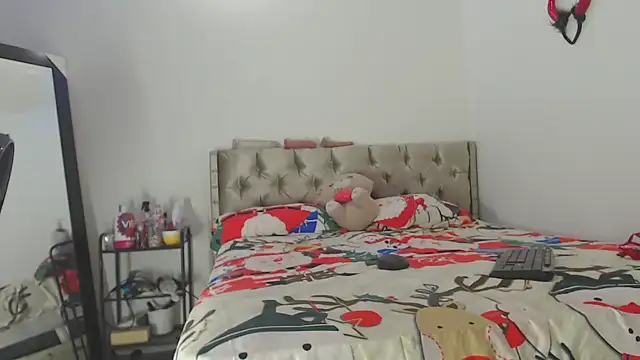 Snapshot of daniela_starks chatting on 18, 12, 2025 daniela starks online show from 18, 12, 2025