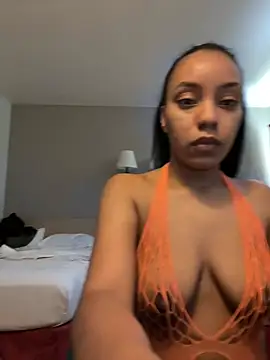 Snapshot of juicyyy323 chatting on 18, 1, 2025 juicyyy323 online show from 18, 1, 2025