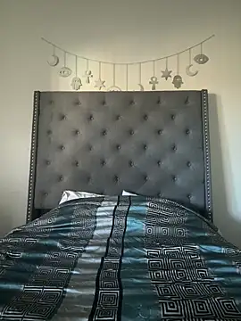 Snapshot of juicyyy323 chatting on 13, 12, 2025 juicyyy323 online show from 13, 12, 2025