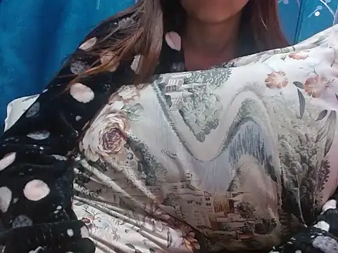 silky milky online show from 3, 2, 2025